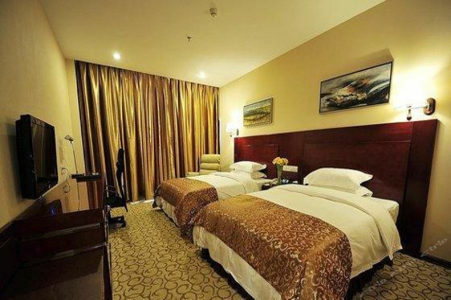 Chonpines Hotel อันชุ่น ภายนอก รูปภาพ